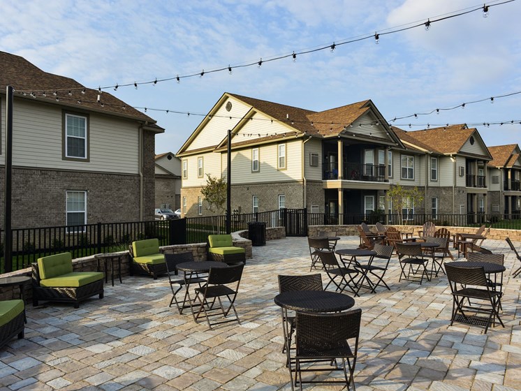 Social Seating Area at 9910 Sawyer Apartment Homes in Louisville, Kentucky, KY
